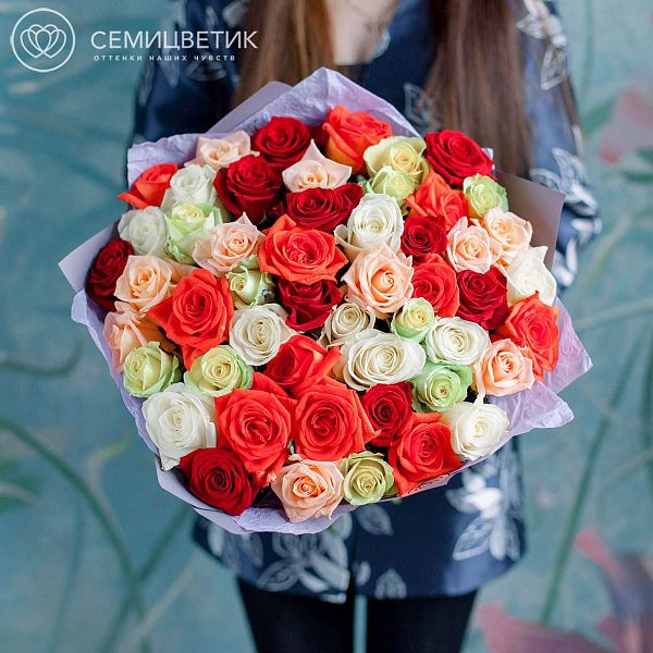 Букет из 51 розы 50 см микс (Россия)