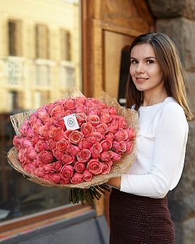 К чему дарят розовые розы