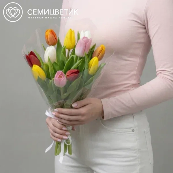 Букет из 11 тюльпанов микс 40 см