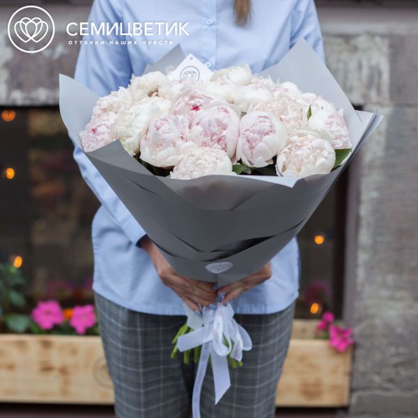 Букет из 25 нежно-розовых пионов Gardenia Premium