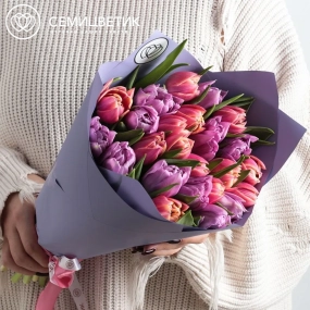 Букет из 25 розовых и сиреневых пионовидных тюльпанов