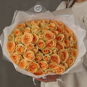 Букет из 51 кремовой розы 50 см (Россия)