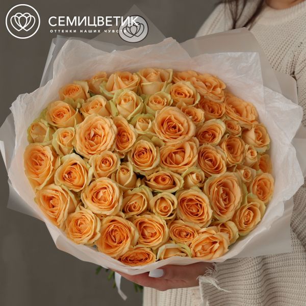 Букет из 51 кремовой розы 50 см (Россия)