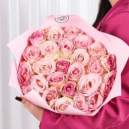 Букет из 25 розовых роз Esperance 50 см (Эквадор) в розовой пленке