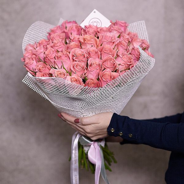 51 розовая роза (Кения) 40 см Premium