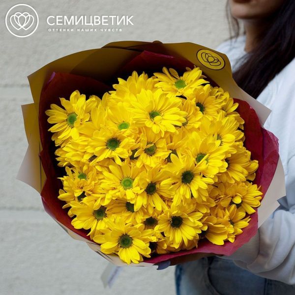 Букет из 11 жёлтых кустовых хризантем