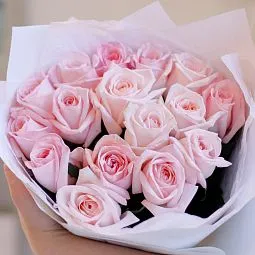 Букет из 15 розовых пионовидных роз Pink O'Hara 40 см