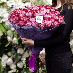 Букет из 51 сиреневой с фиолетовой каймой розы Deep Purple 70 см (Эквадор)