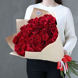 Букет цветов для мужчины из 51 красной розы Ever Red 70 см (Кения)