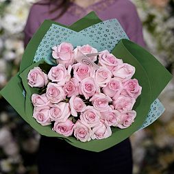 Букет из 25 розовых роз Jessika 50 см (Эквадор)