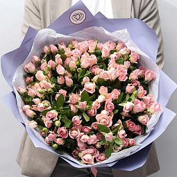Букет из 35 розовых кустовых роз 40 см (Кения)