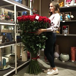 Букет из 101 красной розы Freedom 150 см (Эквадор)