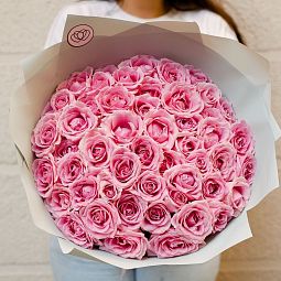 Букет из 51 нежно-розовой розы 60 см (Россия)