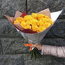 Букет из 25 желтых роз Sonrisa 50 см (Эквадор)